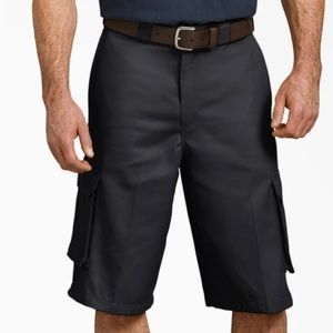 NWT) Dickies Men’s Short Cargo Size 36